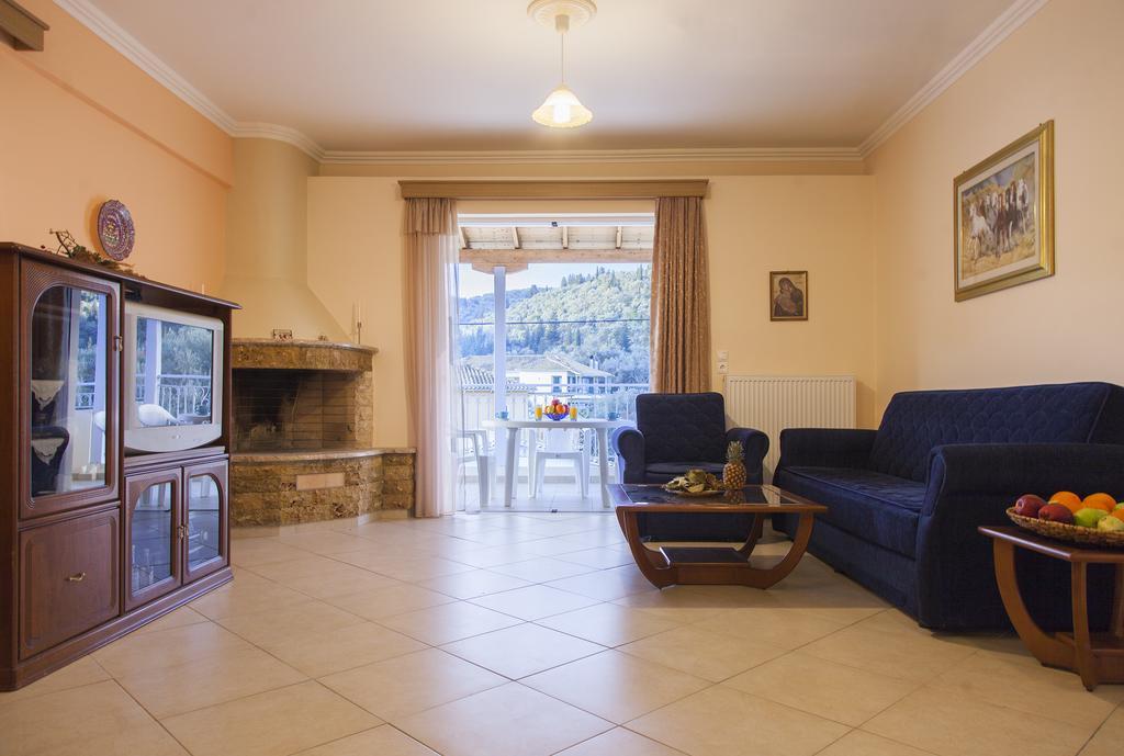 Apolpaina L Apartments Buitenkant foto